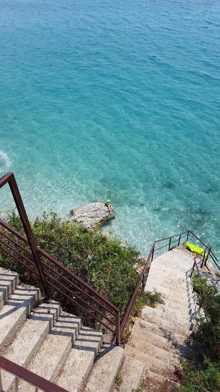 Seaside Duplex Stone Villa كيبارو المظهر الخارجي الصورة